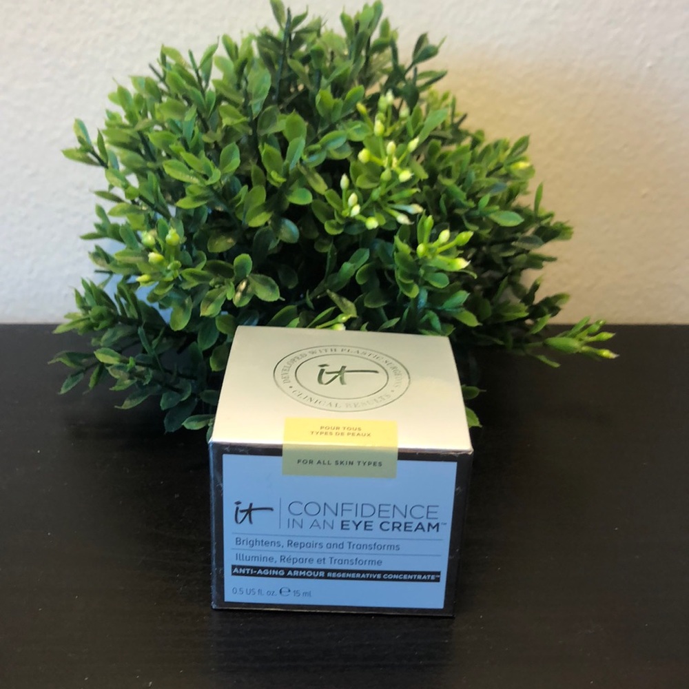 IT Confidence EYE Cream Full 0.5 oz !! - Picture 2 of 2